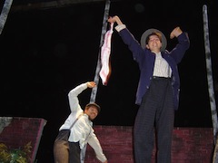 piece_theatre_lumiere_volee